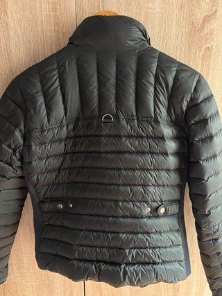 Zara Woman chaqueta plumas verde oscuro S