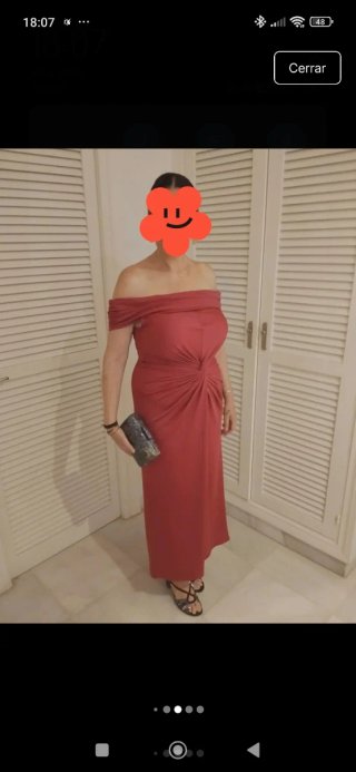 Vestido midi fuscia con escote barco