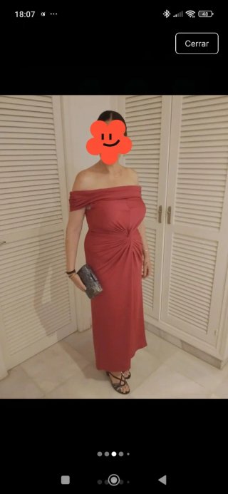 Vestido midi fuscia con escote barco