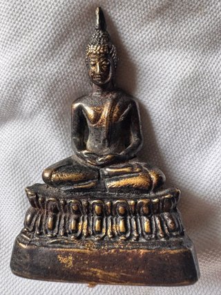 Buda de Bronce