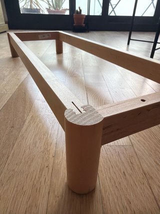 Base con patas para mueble EKET