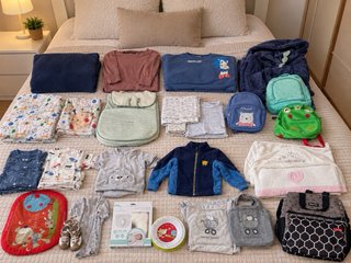 Trona, silla, ropa diaria y de Mi Solete 2-4 años