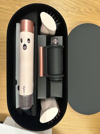 Dyson Airwrap Edición Sakura Rosa y Bronce rosado