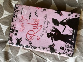Rubí. El amor más allá del tiempo — Kerstin Gier