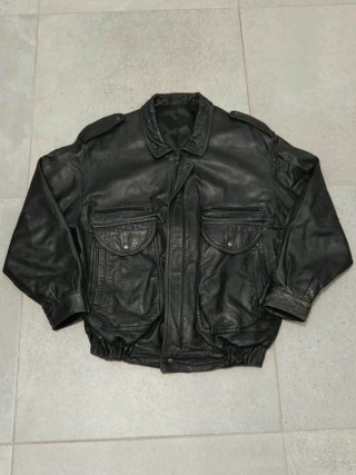 Chaqueta Bomber Vintage Años 80 de Piel Negra M