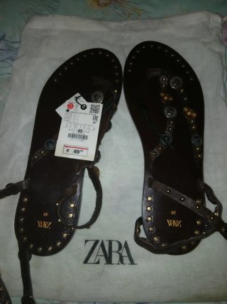 Sandalias Zara Marrón y Dorado Talla 39