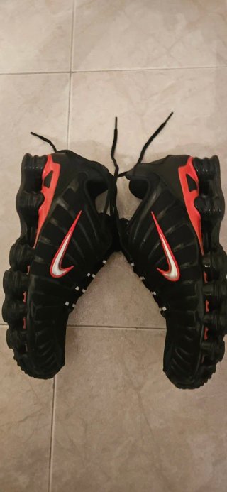 Nike Shox TL negras y rojas originales