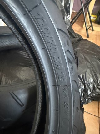 Neumático moto Michelin 120/70ZR19 (60W)