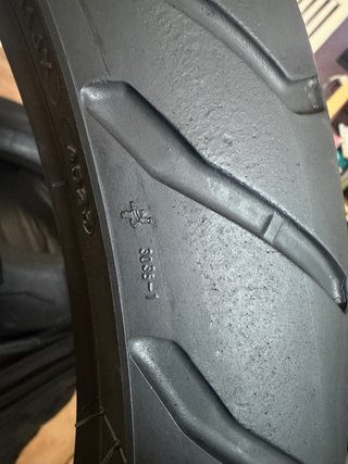 Neumático moto Michelin 120/70ZR19 (60W)