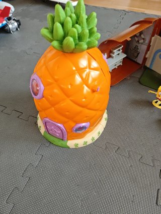 Piña, Autocaravana y Restaurante de Bob Esponja
