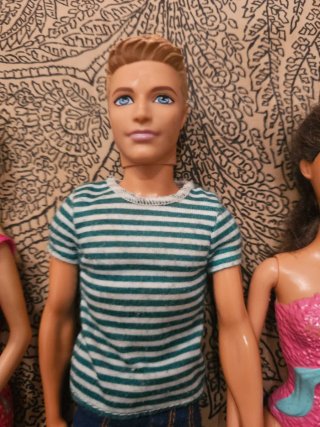 Muñeco Kasimerito,barbie,robo turtle