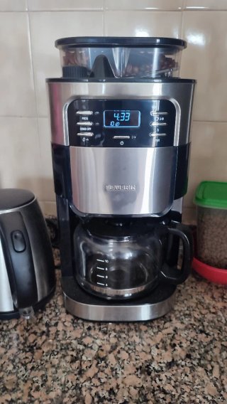 Cafetera Severin con molinillo