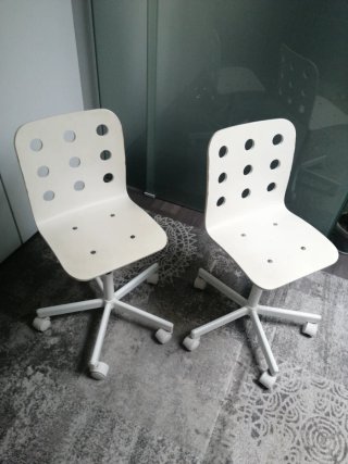 2 Sillas de Escritorio Blancas con Ruedas