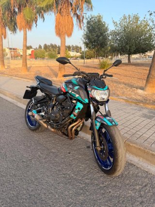 Yamaha MT-07 Naked