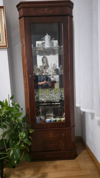 Conjunto de muebles de estilo clásico + lámpara