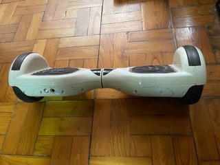 Hoverboard blanco y negro
