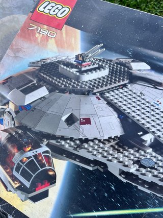 LEGO Star Wars Millennium Falcon (2000)