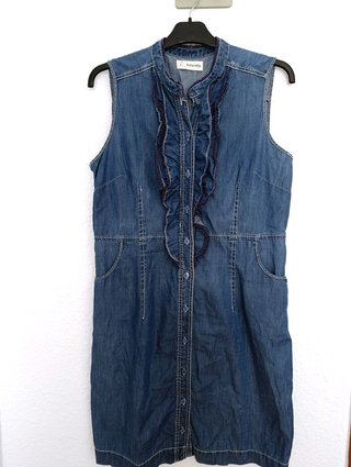 Vestido de la marca Tintoretto. Nuevo. De corte mi