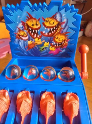 Juego de Mesa Pirañas Chifladas Mattel