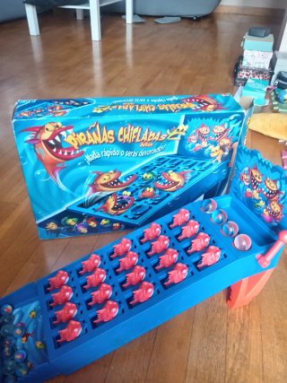 Juego de Mesa Pirañas Chifladas Mattel