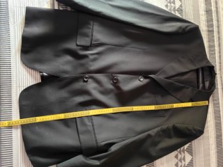 Elegante traje Sergio Versari Talla 60 Negro