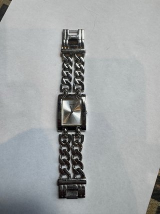 Reloj Guess Plata