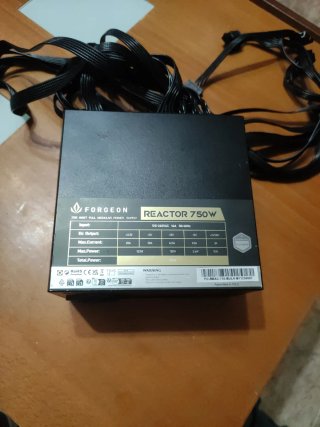 Fuente de alimentación Forgeon Reactor 750W