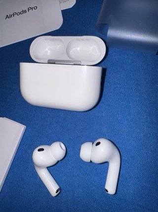 AirPods Pro 3 Apple