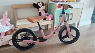 Bicicleta sin pedales Kinderkraft Space rosa