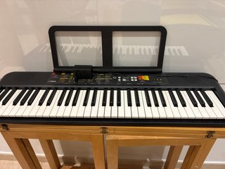 Teclado Eléctrico Yamaha