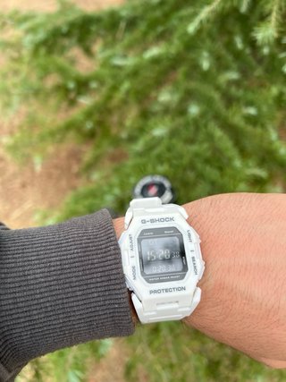 Reloj Casio G-Shock GD-B500-7 Blanco - Nuevo.