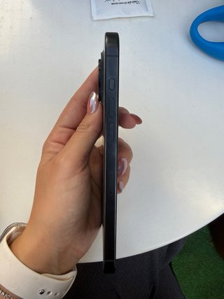 iPhone 15 Pro Negro