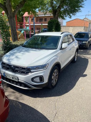 Volkswagen T-Roc 2023