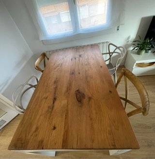 Mesa de Comedor de Madera Maciza