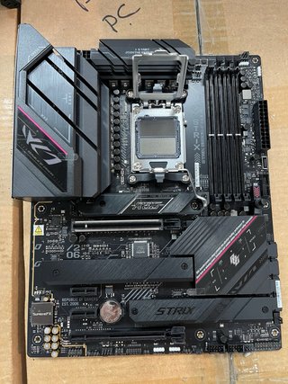 Placa Base ASUS ROG Strix B650E-F #111JY6