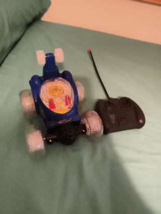 Coche Teledirigido Azul con Mando