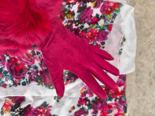 Guantes de Vestir Rojos +Regalo pañuelo de seda.