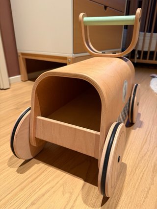 Correpasillos y andador de madera