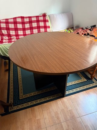 Mesa Redonda de Madera
