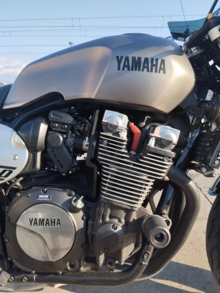 Yamaha XJR 1300 Racer