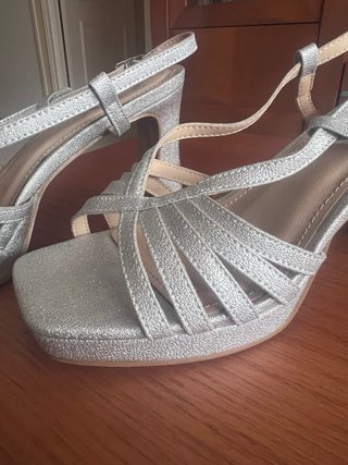 Sandalias de Tacón Plateadas La Push. Nunca usadas