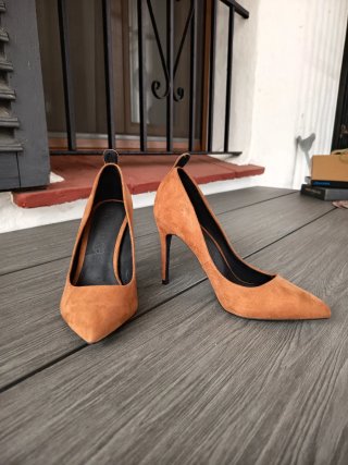 Zapatos de tacón Bershka marrones