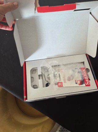 Oferton! Nintendo Switch V2 con caja