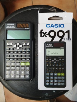 Calculadora Científica Casio  fx 991ES plus