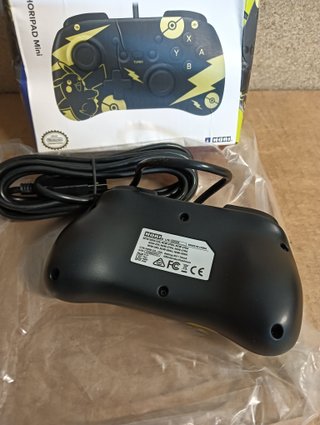 Mando HORI Pokémon Nintendo Switch