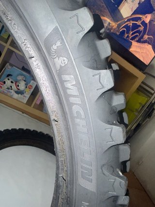 Neumático Motocross Michelin 90/100-21