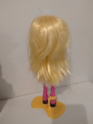 Muñeca Piny Julia de Famosa