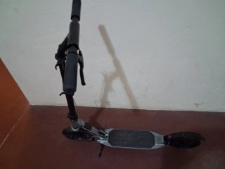 Patinete de 2 Ruedas Negro msrca Oxoleo