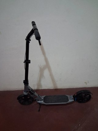 Patinete de 2 Ruedas Negro msrca Oxoleo