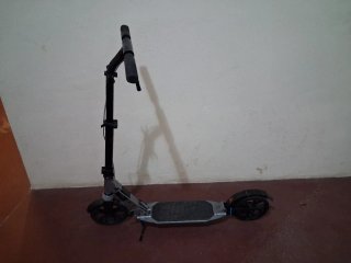 Patinete de 2 Ruedas Negro msrca Oxoleo